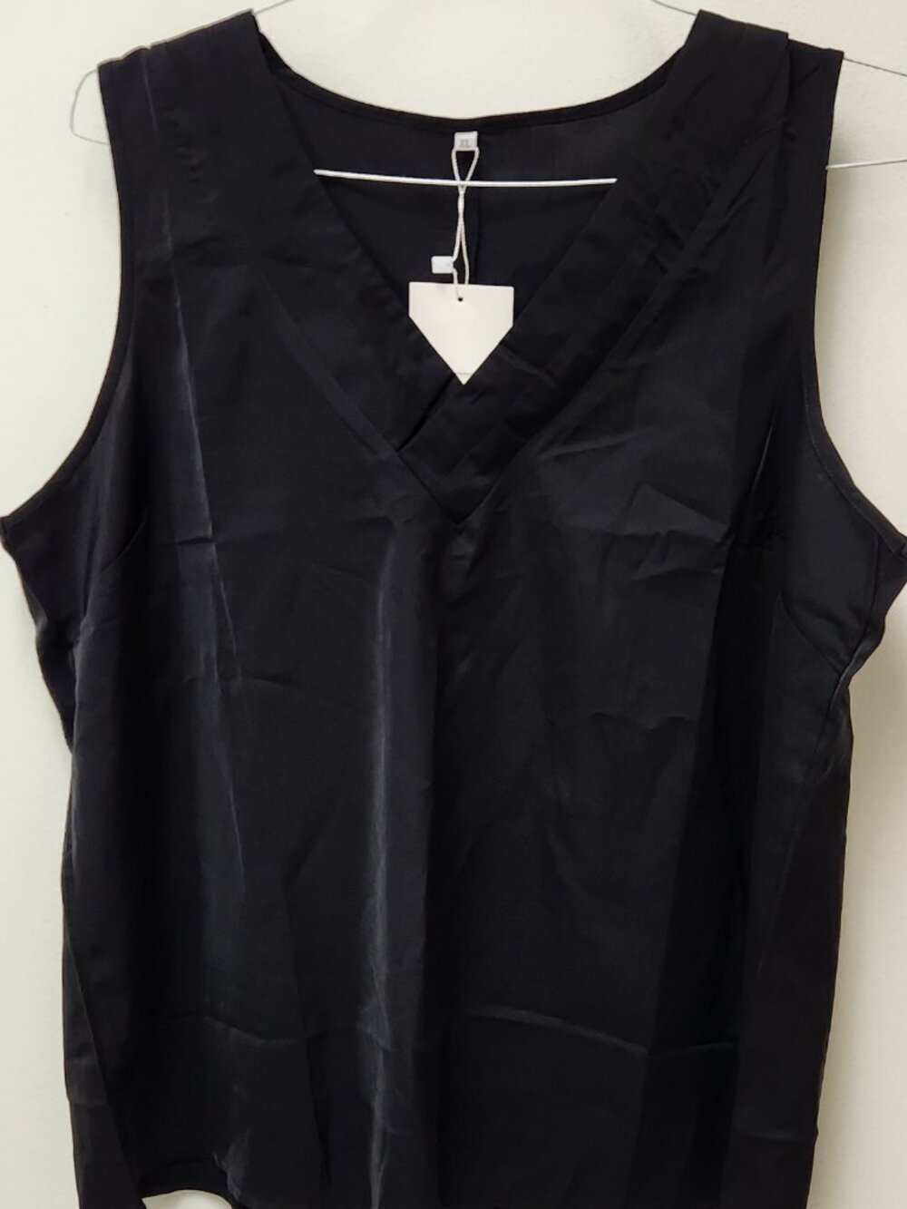 Ninexis Womens Charmeuse Tank Top Black V-Neck Sleeveless